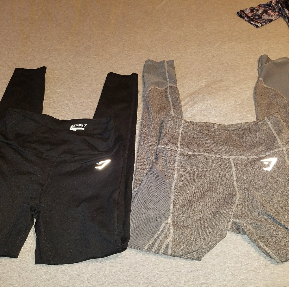 Size small gym shark leggings - Picture 1 of 1